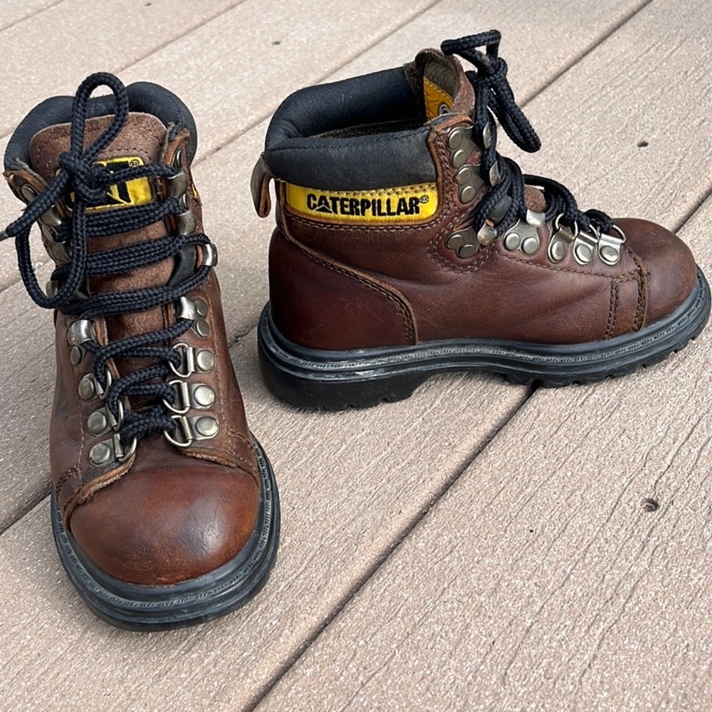 Boy’s Caterpillar Leather boots